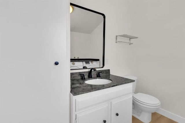 7321 Alicante A, Carlsbad, CA 92009