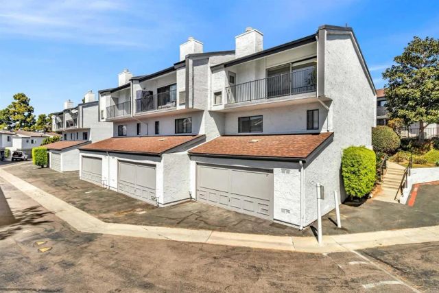 7321 Alicante A, Carlsbad, CA 92009