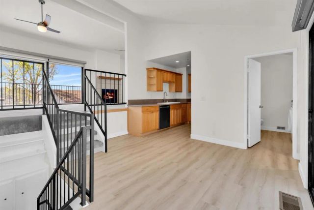 7321 Alicante A, Carlsbad, CA 92009