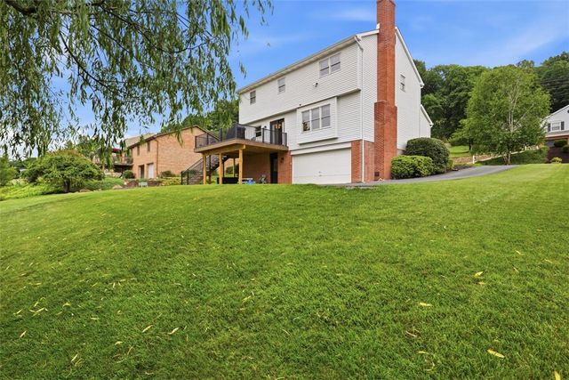 164 Oakdale Dr, Zelienople Boro, PA 16063