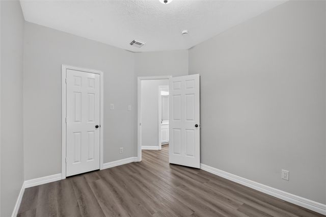 6706 Paigetree Lane, Pearland, TX 77584
