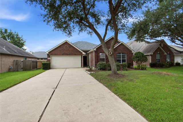6706 Paigetree Lane, Pearland, TX 77584
