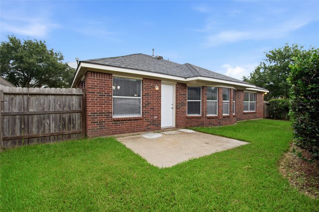 6706 Paigetree Lane, Pearland, TX 77584