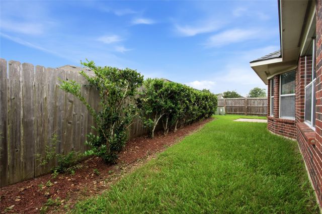 6706 Paigetree Lane, Pearland, TX 77584