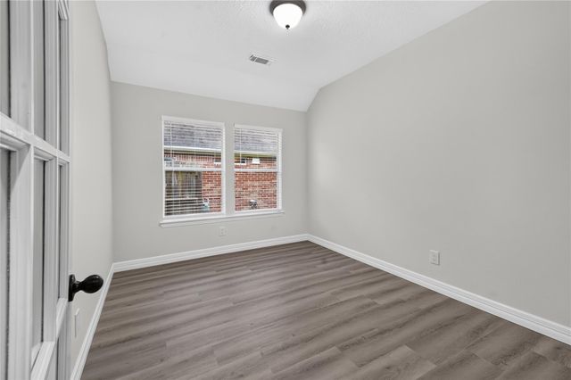 6706 Paigetree Lane, Pearland, TX 77584