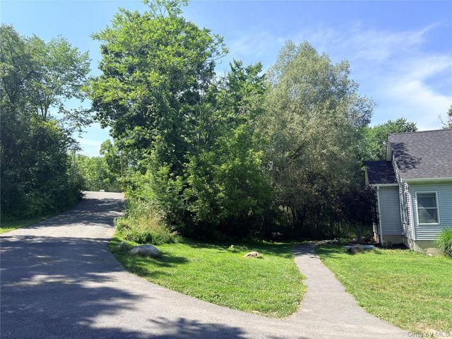 50 Hambletonian Avenue, Chester, NY 10918