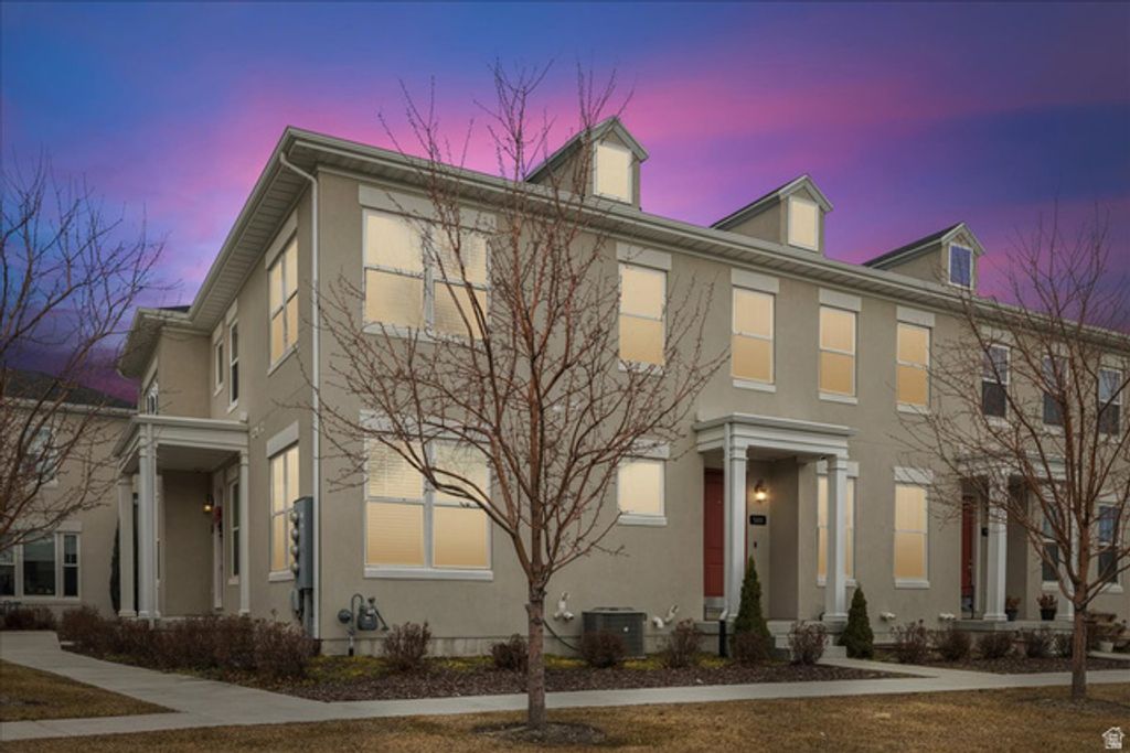 5188 W BIG SUR DR, South Jordan, UT 84009