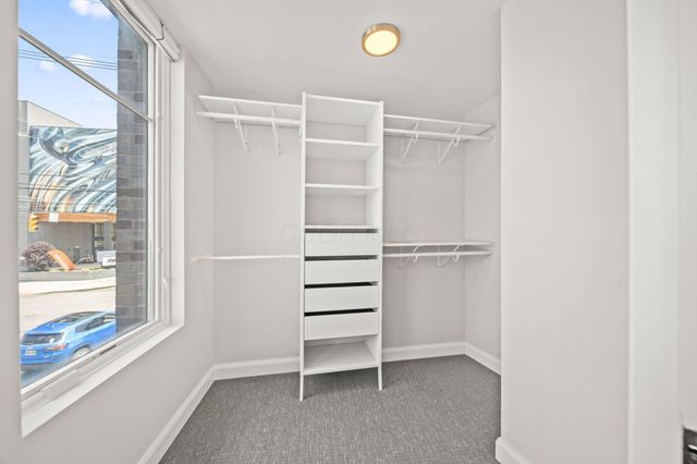 207 E 5th Avenue, Columbus, OH 43201