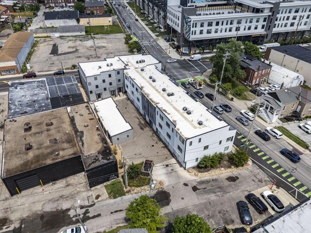 207 E 5th Avenue, Columbus, OH 43201