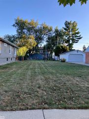 1137 LARKMOOR, Berkley, MI 48072