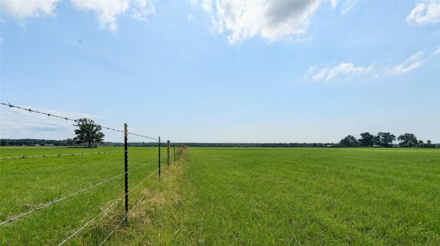 6117 County Road 2058, Hull, TX 77564