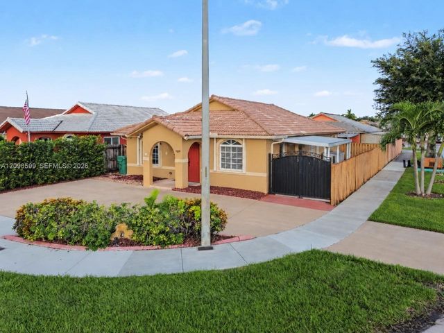 12711 NW 99th Place, Hialeah Gardens, FL 33018