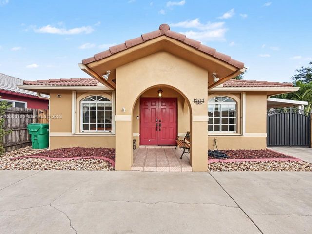 12711 NW 99th Place, Hialeah Gardens, FL 33018
