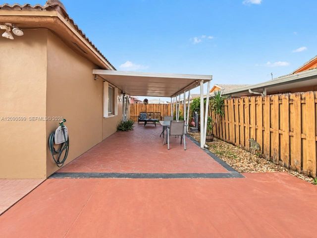12711 NW 99th Place, Hialeah Gardens, FL 33018