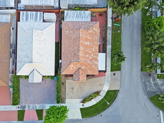 12711 NW 99th Place, Hialeah Gardens, FL 33018