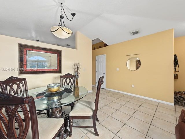12711 NW 99th Place, Hialeah Gardens, FL 33018