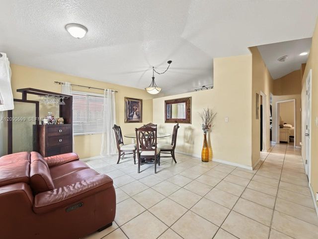 12711 NW 99th Place, Hialeah Gardens, FL 33018