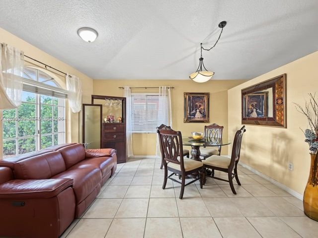 12711 NW 99th Place, Hialeah Gardens, FL 33018