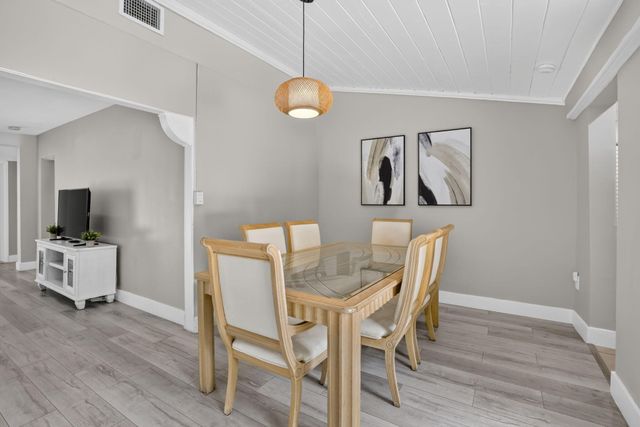 615 NE 13TH Avenue, Fort Lauderdale, FL 33304