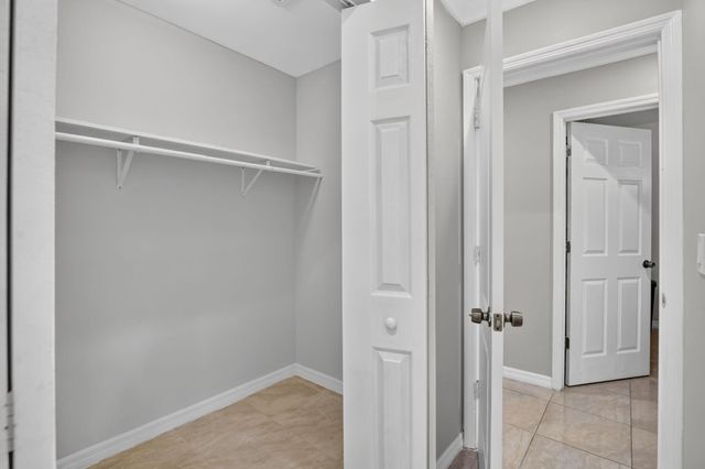 615 NE 13TH Avenue, Fort Lauderdale, FL 33304