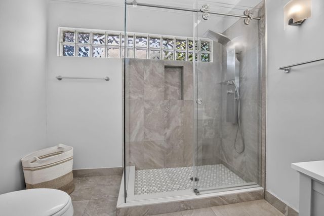 615 NE 13TH Avenue, Fort Lauderdale, FL 33304