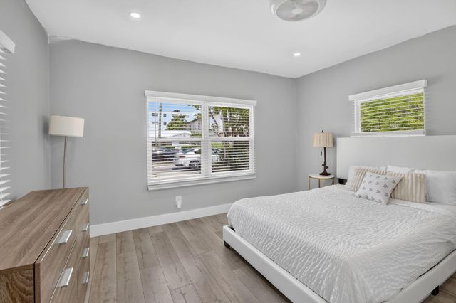 615 NE 13TH Avenue, Fort Lauderdale, FL 33304