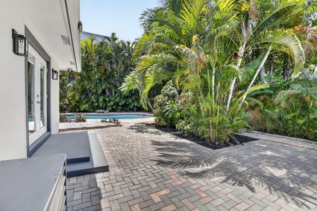 615 NE 13TH Avenue, Fort Lauderdale, FL 33304