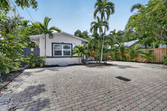 615 NE 13TH Avenue, Fort Lauderdale, FL 33304