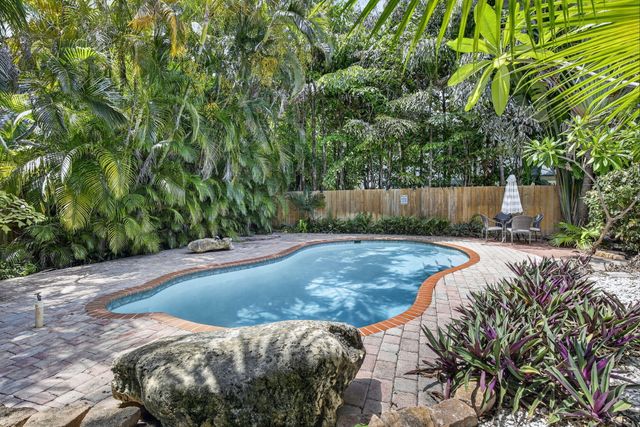615 NE 13TH Avenue, Fort Lauderdale, FL 33304