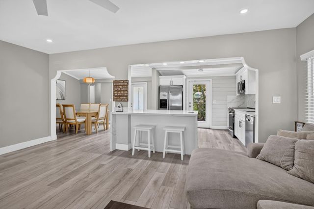 615 NE 13TH Avenue, Fort Lauderdale, FL 33304