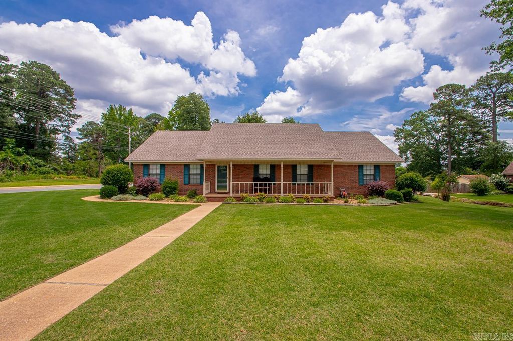 3905 Deer Drive, Benton, AR 72019