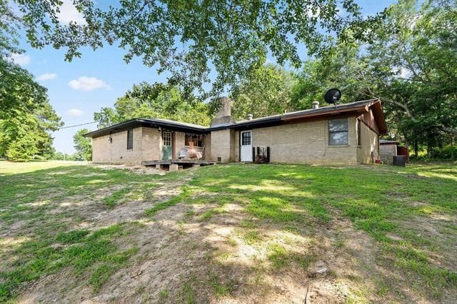 2585 Fm 250 N, Hughes Springs, TX 75656