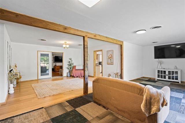 2585 Fm 250 N, Hughes Springs, TX 75656