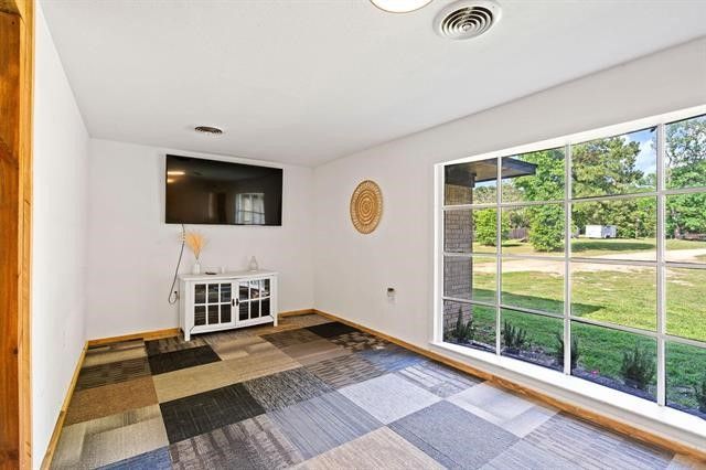 2585 Fm 250 N, Hughes Springs, TX 75656