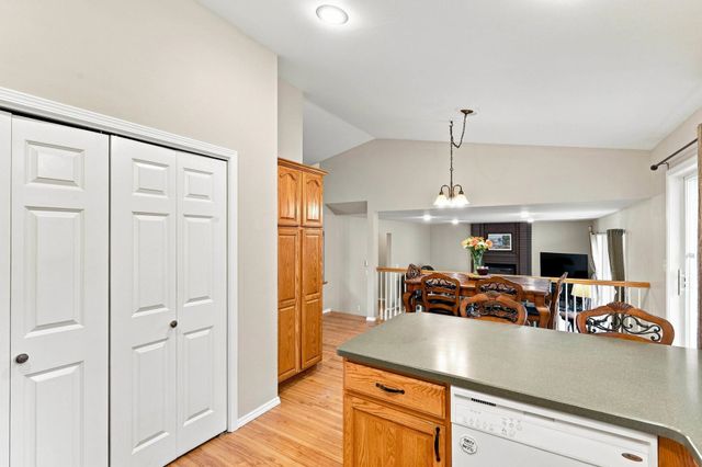 5516 E Birkenhead Ln, Colbert, WA 99005