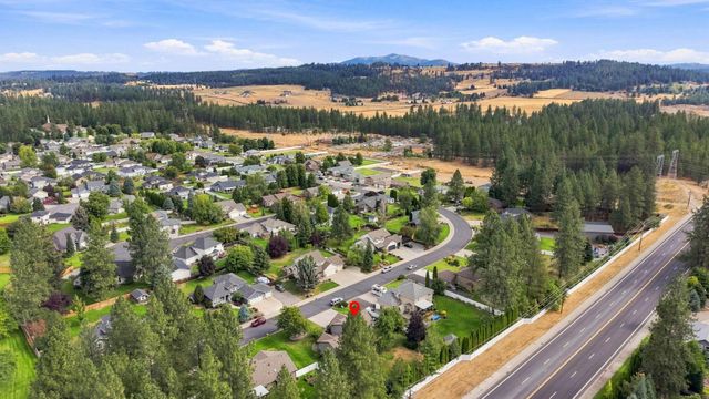 5516 E Birkenhead Ln, Colbert, WA 99005