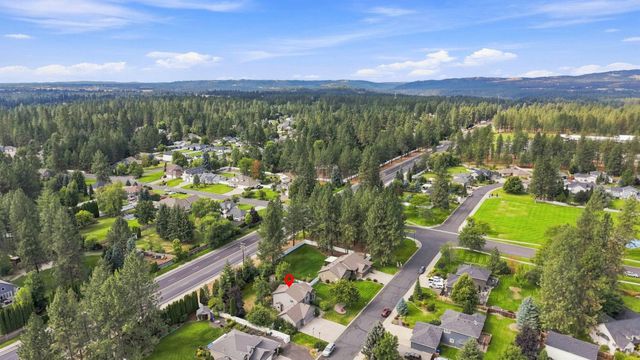 5516 E Birkenhead Ln, Colbert, WA 99005