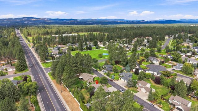 5516 E Birkenhead Ln, Colbert, WA 99005
