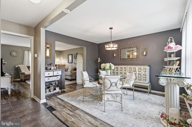 2002 CLOVER MILL RD, Quakertown, PA 18951