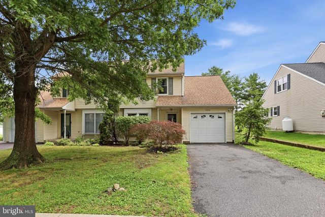 2002 CLOVER MILL RD, Quakertown, PA 18951