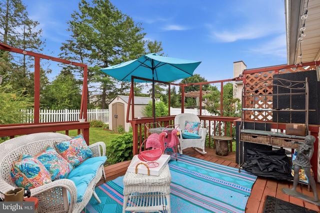 2002 CLOVER MILL RD, Quakertown, PA 18951