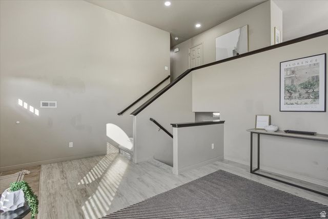 2057 S JAMES CIR, Clearfield, UT 84015