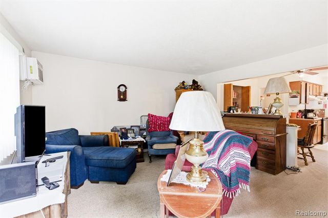625 S 11th Street, Saint Clair, MI 48079
