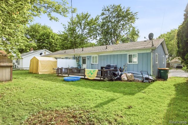 625 S 11th Street, Saint Clair, MI 48079