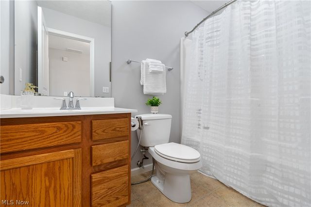 174 Brixton Way, Wadsworth, OH 44281