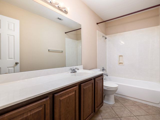 2005 Granite Springs RD, Leander, TX 78641