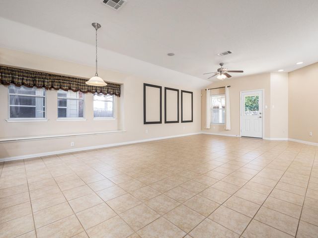 2005 Granite Springs RD, Leander, TX 78641