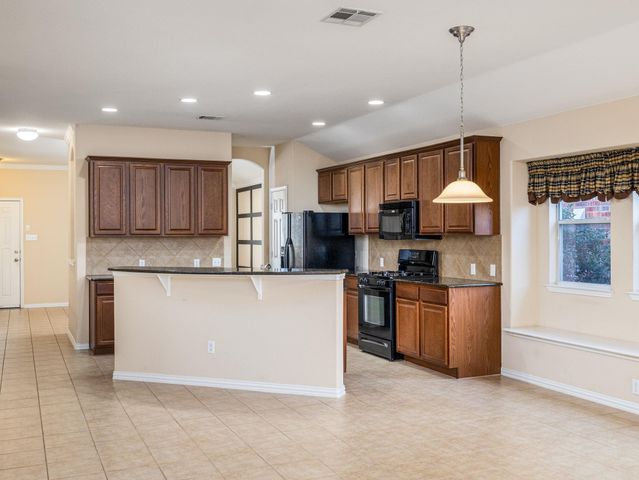 2005 Granite Springs RD, Leander, TX 78641