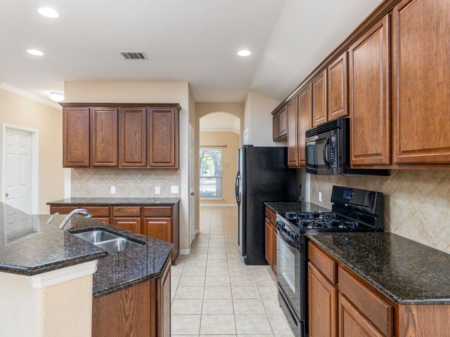 2005 Granite Springs RD, Leander, TX 78641