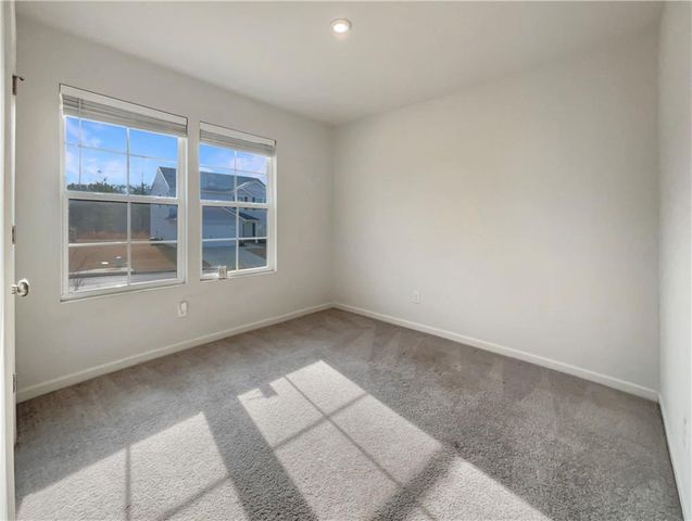 96 Oxford Lane, Kingston, GA 30145